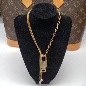 Authentic Louis Vuitton Lock & Key w/ Unbranded Gold Plated Gold Chain Necklace